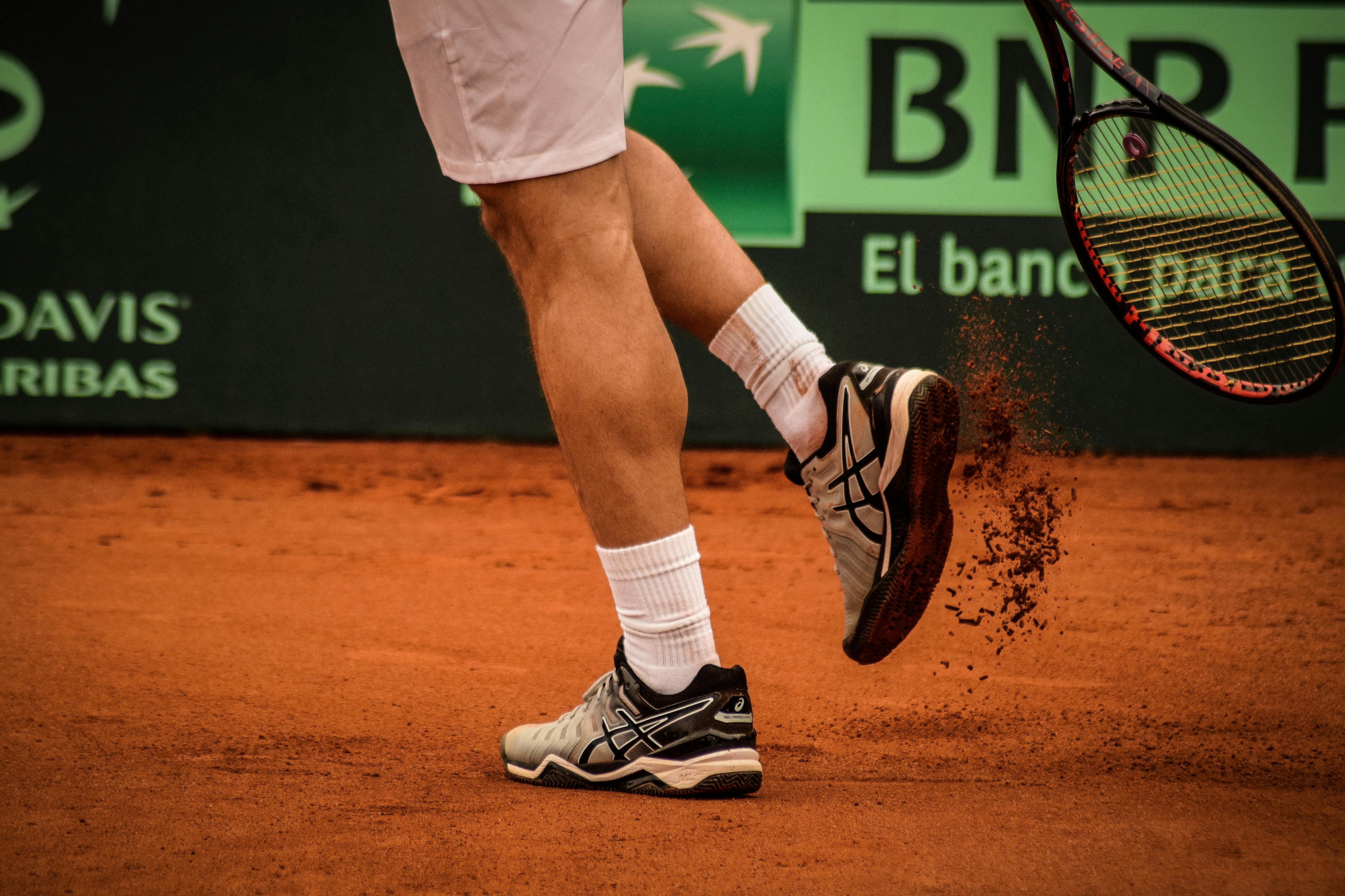 clay court shoes on hard court